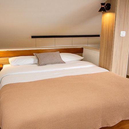 Guest House Jedro Petrovac Exterior foto