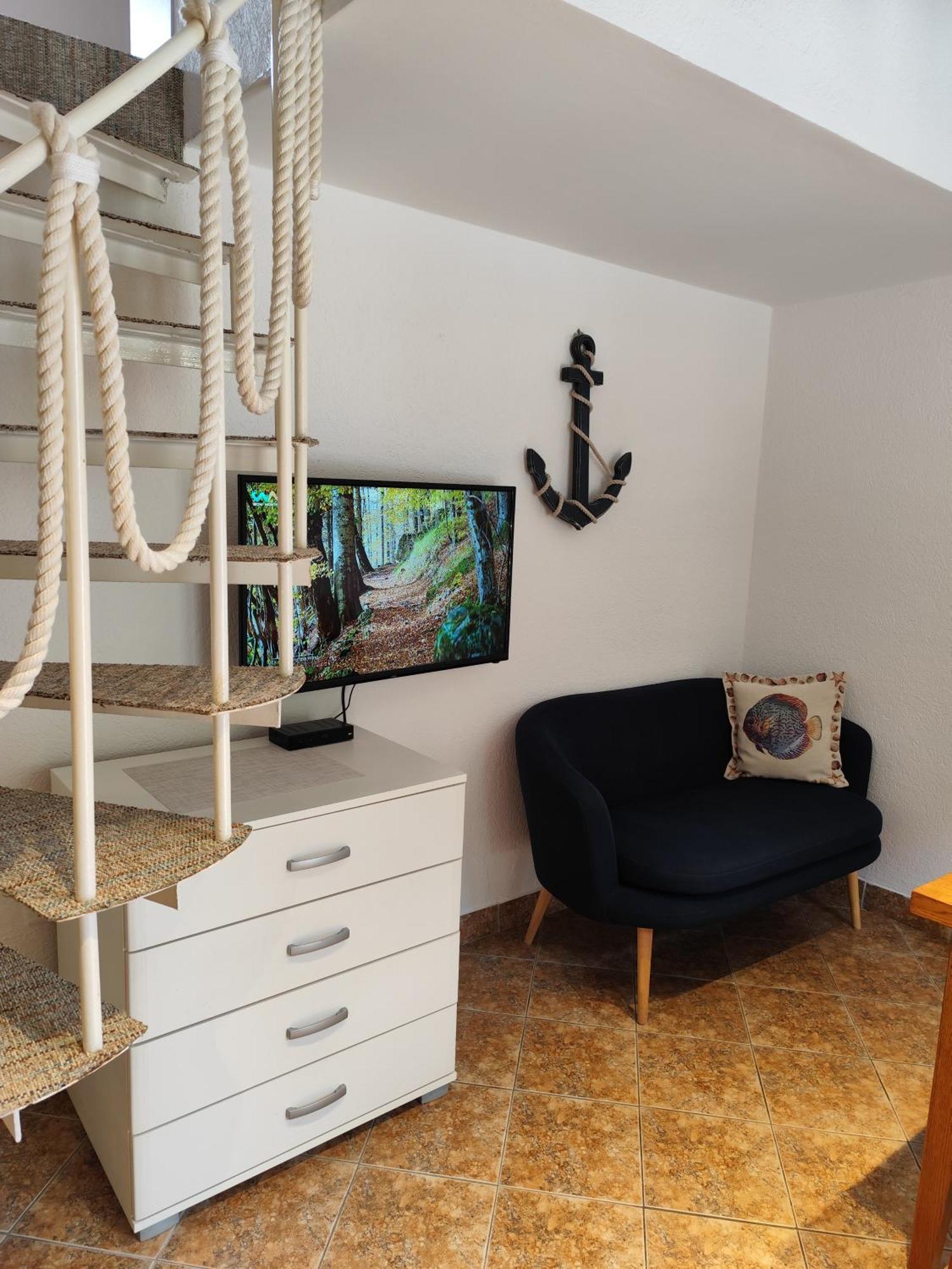 Guest House Jedro Petrovac Exterior foto