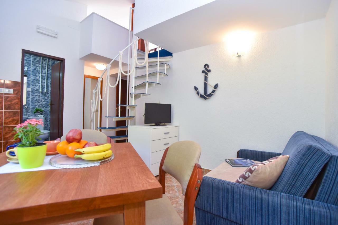Guest House Jedro Petrovac Exterior foto
